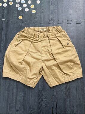 Fith yellow Drawstring Pleated Shorts